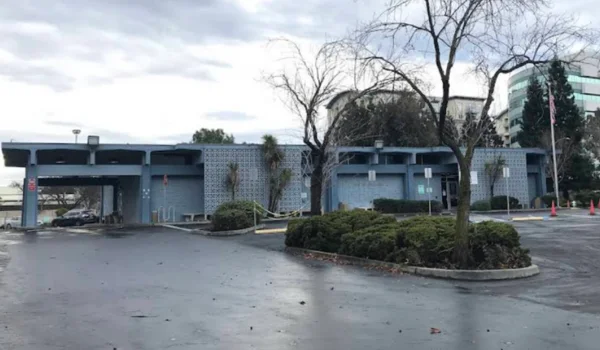 DMV Industry Business Center